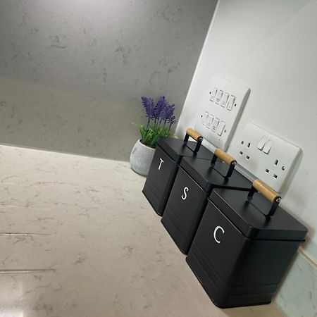 Modern 2 Bedroom City Centre Apartment W Balcony Μάντσεστερ Εξωτερικό φωτογραφία