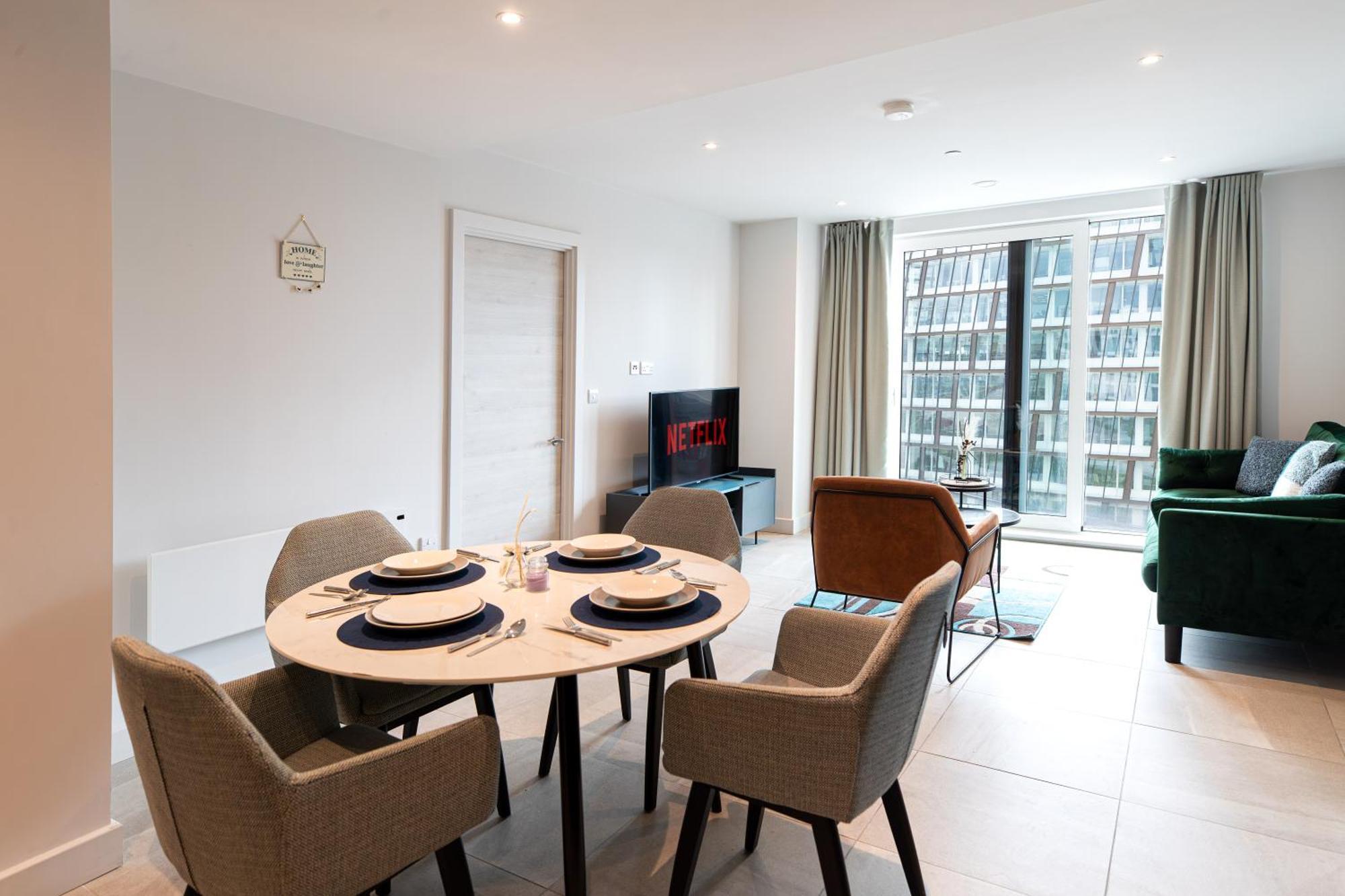 Modern 2 Bedroom City Centre Apartment W Balcony Μάντσεστερ Εξωτερικό φωτογραφία